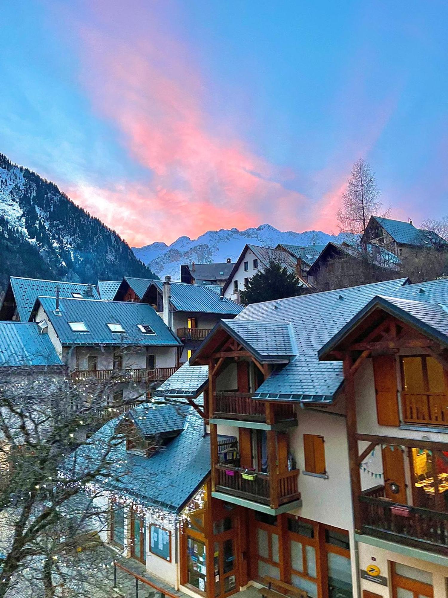 La Grange St. Cyprien, Venosc - Les Deux Alpes Villa Buitenkant foto